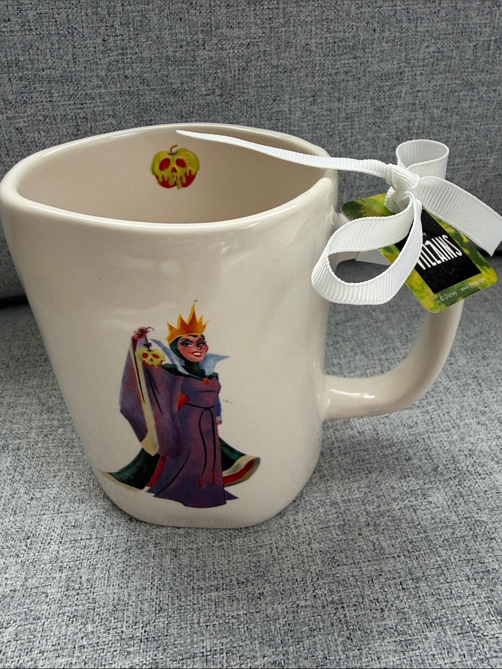 Disney Villains / Rae Dunn Artisan Collection Evil Queen Ceramic Mug  ** NWT **